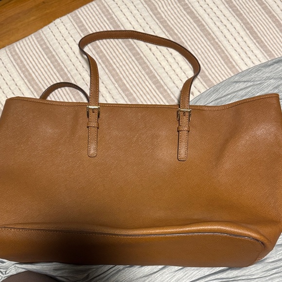 Michael Kors Brown Leather laptop Tote - Picture 2 of 5